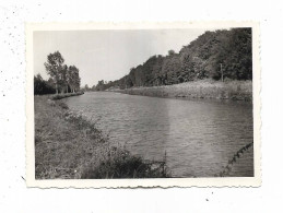 70 - Photo Située à CENDRECOURT Entre L' écluse Et Le Barrage. - Lugares