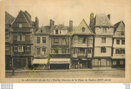 22.  LANNION .  Vieilles Maisons De La Place Du Centre . - Lannion