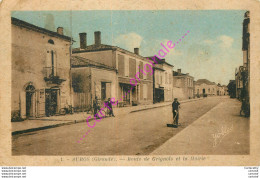 33.   AUROS .  Route De Grignols Et La Mairie . CPA Animée . - Sonstige & Ohne Zuordnung