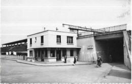 92  COLOMBES . LE STADE . LA GARE - Colombes