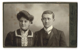 Fotografie E. Scheithauer, Zwickau I. S., Innere Plauensche Str. 20, Hannel Drescher Und Ihr Pensionsbruder  - Anonyme Personen