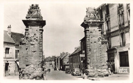 60 CREPY EN VALOIS LA RUE DE PARIS  - Crepy En Valois