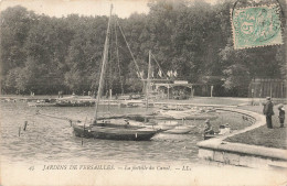 78 VERSAILLES LA FLOTILLE DU CANAL  - Versailles (Château)