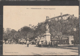 24 - PERIGUEUX - Place Bugeaud - Périgueux