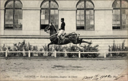 CPA Saumur Maine Et Loire, Kavallerieschule, Free Jumper - Autres & Non Classés