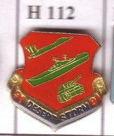 H112 Pin's Koweït Guerre Du Golf War Kuwait  Usa Armée GI USA Char Avion Bateau Version VERTS Achat Immédiat - Militari