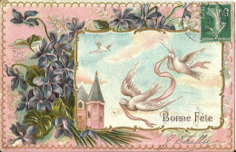 4623 Belle CPA Gaufrée - Bouquet De Violettes - Colombes Dans Un Médaillon - Bonne Fête - Autres & Non Classés