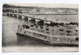 CPA - 64.Bayonne. Place Du Réduit Et Le Pont Saint Esprit - Bayonne