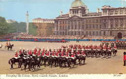 R073535 Trooping The Colour. Horse Guards Parade. London. Valentine. 1970 - Andere & Zonder Classificatie