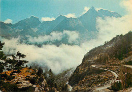 65 - Hautes Pyrénées - La Route Des Lacs - Cap De Long - La Route Et Le Pic D'Estaragne (2993 M.) Vus Du Lac - CPM - Voi - Autres & Non Classés