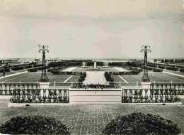 14 - Deauville - Les Jardins Vus Du Casino - Carte Dentelée - CPSM Grand Format - Voir Scans Recto-Verso - Deauville