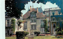 03 - Vichy - Hotel Pavillon Sévigné - Jardins - Carte Neuve - CPM - Voir Scans Recto-Verso - Vichy