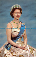 R072576 Her Majesty Queen Elizabeth II. John Hinde - Monde
