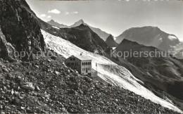 11566901 Rothornhuette Mit Dom Taeschhorn Alphubel Schutzhuette Walliser Alpen Z - Sonstige & Ohne Zuordnung