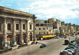 D8998 Saumur Le Théâtre Et La Place - Saumur