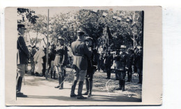Carte Photo De La Décoration D'un Officiers Francais D'un Régiment De Spahis  A Tunis  Vers 1930 - Guerre, Militaire