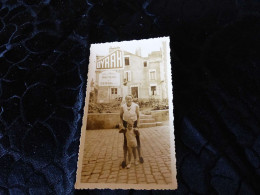 P-456 , Photo, Les Sables D'Olonne, Café Du Pontereau, Plaque BYYRH, 1938 - Lugares