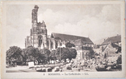 02 - SOISSONS - La Cathédrale - Soissons