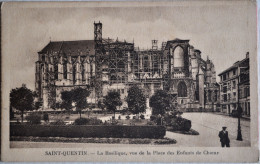 02 - SAINT - QUENTIN - La Basilique Vue De La Place Des Enfants De Choeur - Saint Quentin