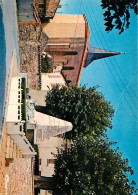 42 SAINT SYMPHORIEN DE LAY - Place Du Monument Avec L'église  (scan Recto-verso) QQ 1115 - Saint Chamond