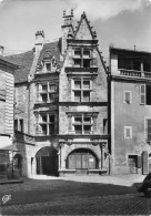 24 Sarlat-la-Canéda  Maison Natale De La Boetie  (Scan R/V) N°   8   \QQ1110Und - Sarlat La Caneda