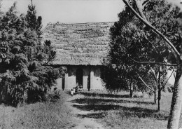 CAMEROUN  Douala  Chapelle De L'hopital De BANGWA   (Scan R/V) N°   6   \QQ1110Ter - Cameroon