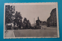 DECAZEVILLE - Monument Cayade Et Place Decazes ( 12 Aveyron ) - Decazeville