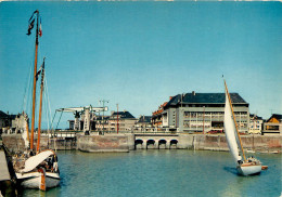 76. SAINT VALERY EN CAUX. LE PORT DES YACHTS ET LA MAIRIE     (scan Recto-verso) QQ 1134 - Saint Valery En Caux