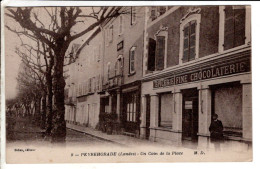 40 - Peyrehorade Un Coin De La Place - Cartes Postales Ancienne - Peyrehorade