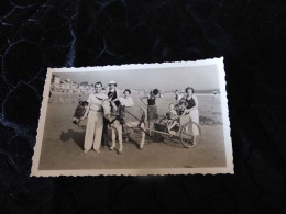 P-493 , Photo , Petit Attelage D'âne Sur La Plage Des Sables D'Olonne ,1937 - Places