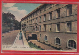 Carte Postale 34. Montpellier  La Faculté De Médecine  Très Beau Plan - Montpellier