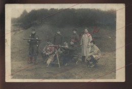 GUERRE 14/18 - MITRAILLEUSE - 31 ET 108 SUR LES COLS ET LES KEPIS - CARTE PHOTO ORIGINALE - Guerre 1914-18