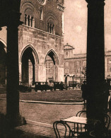 Piacenza Piazza Cavalli, Vintage Cars 1920s Unused Real Photo Postcard. Publisher L.Fagnola, Piacenza - Piacenza