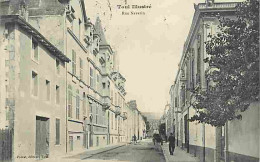 54 - Toul - Rue Navarin - Animée - CPA - Voir Scans Recto-Verso - Toul