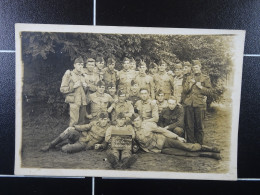 Carte Photo Groupe De Militaires Vive La Classe 27 (postée à Leopoldsburg) - Personen