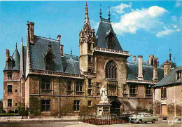 18 - Bourges - Le Palais Jacques Coeur - La Statue De Jacques Coeur - Automobiles - Carte Neuve - CPM - Voir Scans Recto - Bourges