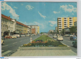 Wolfsburg - Volkswagenstadt - Porsche Schraße - VW Käfer - VW Bus U. A. - Passenger Cars