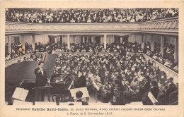 PARIS-75008- SALLE GAVEAU- MR CAMILLE ST-SAËNS AU PIANO GAVEAU A SON DERNIER CONCERT LE 6 NOVEMBRE 1913 - Paris (08)