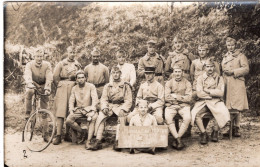 Carte Photo D'une Section De Soldats Francais Du 170 é Régiment D'infanterie Posant A La Campagne En 1923 - Krieg, Militär