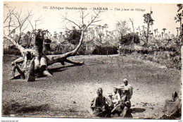 DAKAR - Une Place De  Village ( SENEGAL - Afrique Occidentale ) - Senegal