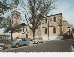 2 CV Valence La Cathedrale 2 Cv, R4 , 404 - Valence