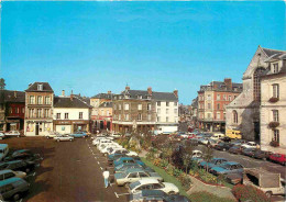 27 - Bernay - Place De L'Hôtel De Ville - Automobiles - CPM - Oblitération - Voir Scans Recto-Verso - Bernay