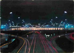 94 - Orly - Aéroport De Paris Orly - L'aérogare Vue De Nuit - CPM - Voir Scans Recto-Verso - Orly