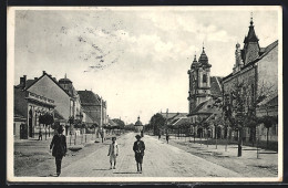 AK Galanta, Strassenpartie Mit Kirche  - Slovaquie