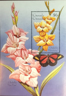 Grenada Grenadines 1996 Flowers Butterflies Minisheet MNH - Autres & Non Classés
