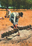 ALENTEJO, Costumes - Ceifeiras Na Hora De Almoço  ( 2 Scans ) - Beja