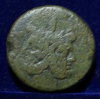 27 -   BONITO  AS  DE  JANO - SERIE SIMBOLOS -  CORONA DE LAUREL - MBC - Republiek (280 BC Tot 27 BC)