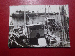 Carte Postale CPSM - CONCARNEAU (29) - Le Port Et La Ville Close (B425) - Concarneau