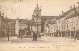 CPA France Saint Die Place Jules Ferry - Saint Die