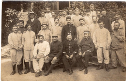 Carte Photo D'officiers Et Sous-officiers Francais Blessée Au Combat A L'arrière Du Front En 14-18 - Guerre, Militaire